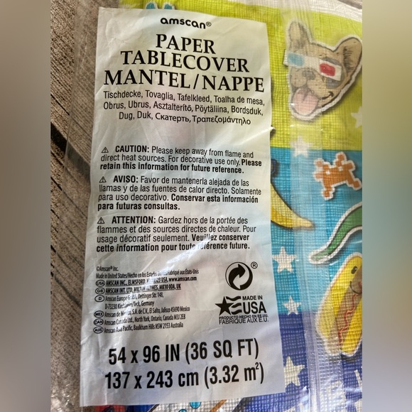 NWT. Table cover. Fun gaming/video games design. New in unopened package - Picture 4 of 5